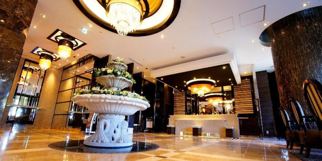 Apa Hotel Chiba Inzaimakinohara-Ekimae Narita Dış mekan fotoğraf